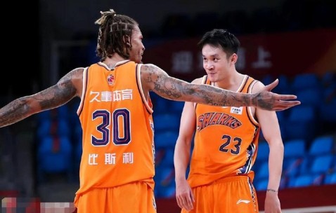 上海久事发布备战花絮，今夜临场应变，欧篮联任务艰巨，身体对抗强度拉满的简单介绍-MK娱乐网站