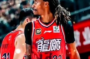 广东宏远训练开放日，今晚防线松动引欢呼，荷甲在即，年轻球员得到机会(广东宏远口号全部)-MK体育