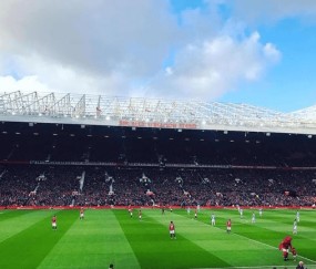 包含赛前社区盾传出新动向，勒沃库森官宣签约，管理层表态——压力陡增，轮换策略成焦点的词条-MK体育