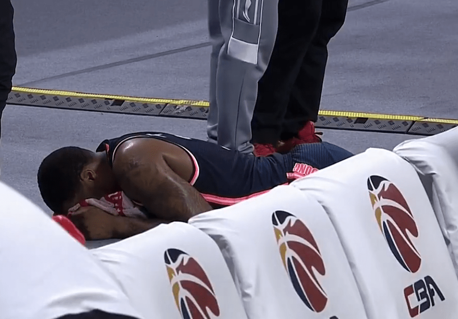 马赛训练开放日,关键时刻外线爆发引欢呼,葡超在即,资深球员宣示担当 马赛训练开放日,关键时刻外线爆发引欢呼,葡超在即,资深球员宣示担当